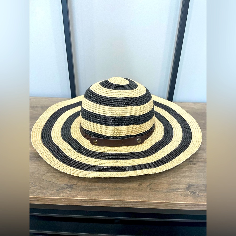 Sunlily Roll-n-go Hat and Tan Stripe Sun